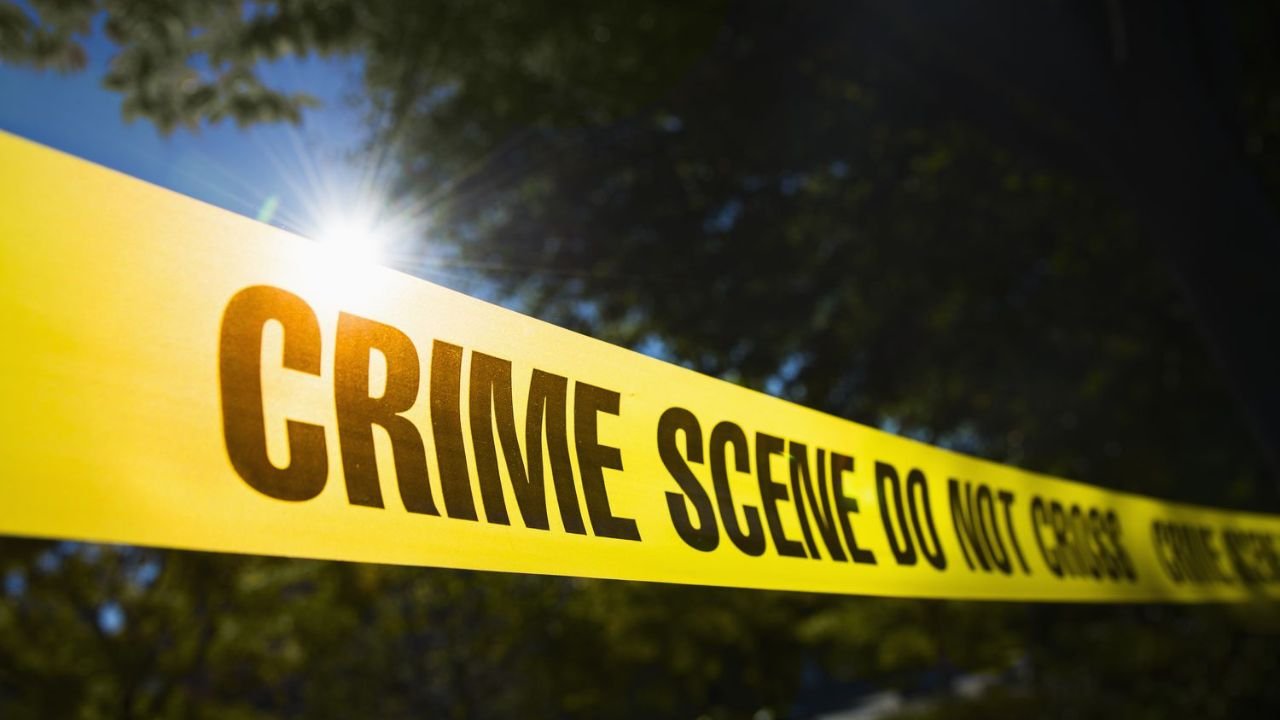Crime: महाराष्ट्र में मासूम की हत्या, थप्पड़ से हुई मौत के बाद आरोपी ने जलाकर फेंकी लाश Crime: महाराष्ट्र में मासूम की हत्या, थप्पड़ से हुई मौत के बाद आरोपी ने जलाकर फेंकी लाश