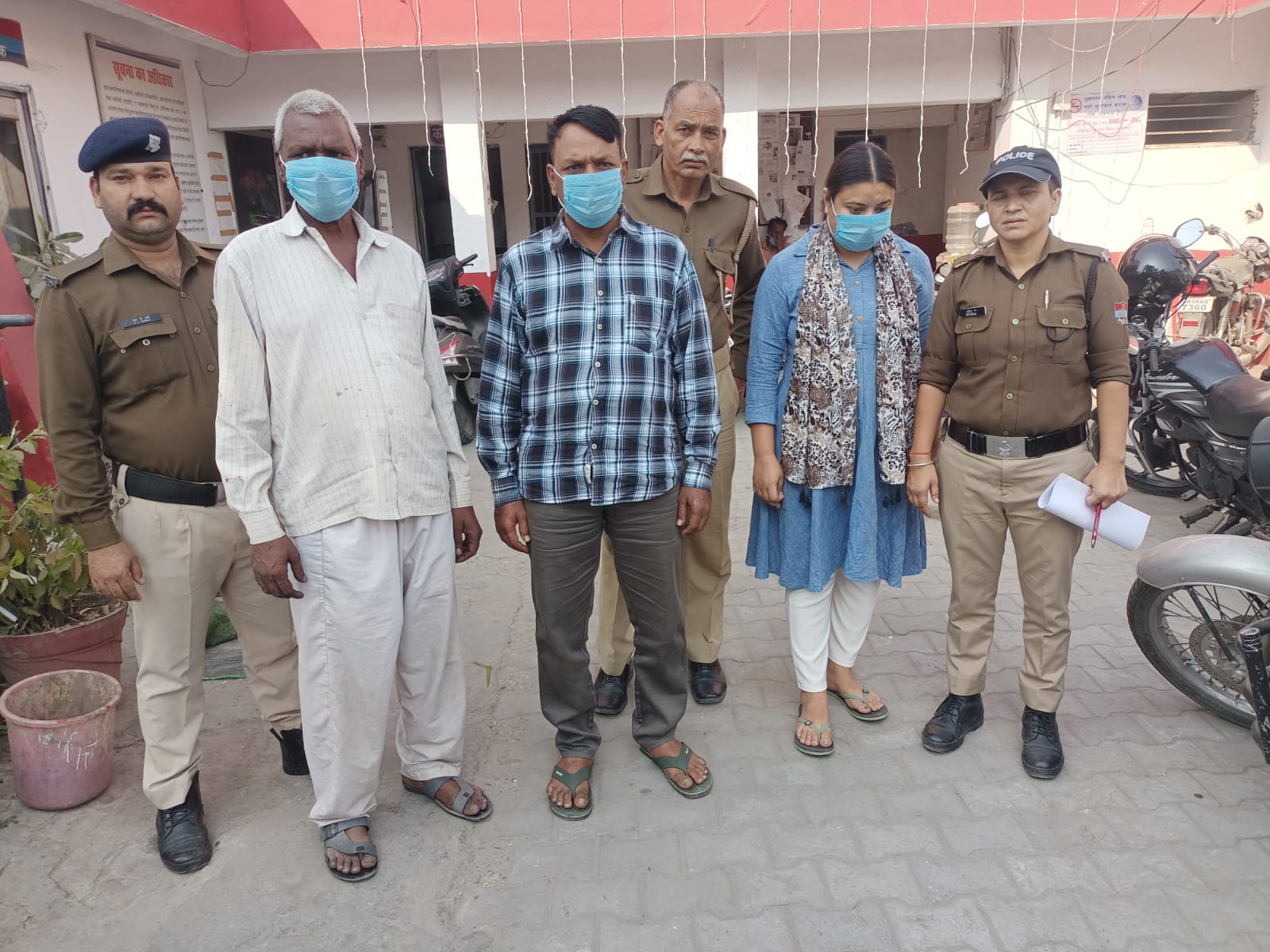 Haridwar: बालाजी ज्वेलर्स कांड के मुख्य आरोपी की पत्नी व उसके पनाहगार चाचा व ताऊ को पुलिस ने किया गिरफ्तार