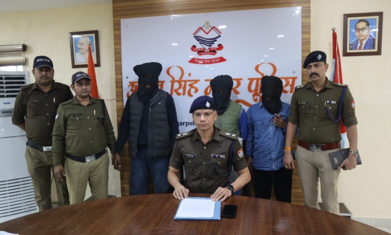 Uttarakhand: पत्नी ने प्रेम प्रसंग के चलते प्रेमी के साथ मिलकर कराई पति की हत्या, 4 गिरफ्तार, निशादेही पर मृतक का जमीन में गड़ा शव बरामद