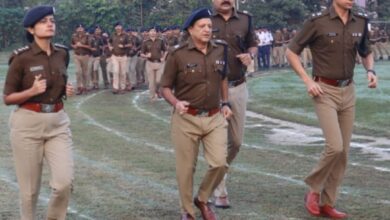 Uttarakhand: शारीरिक व मानसिक रुप से चुस्त-दुरुस्त रखने को एसएसपी ने कराई परेड, स्वयं भी जवानों संग दौड़ अच्छी फिटनेस के लिये किया प्रेरित