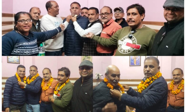 Roorkee: महानगर रुड़की प्रेस क्लब के वार्षिक चुनाव की नामांकन प्रक्रिया पूर्ण, अध्यक्ष व उपाध्यक्ष पद पर निर्विरोध निर्वाचित हुए वीरेंद्र चौधरी व कृष्ण गोपाल Roorkee: महानगर रुड़की प्रेस क्लब के वार्षिक चुनाव की नामांकन प्रक्रिया पूर्ण, अध्यक्ष व उपाध्यक्ष पद पर निर्विरोध निर्वाचित हुए वीरेंद्र चौधरी व कृष्ण गोपाल