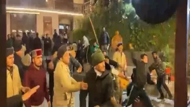 Himachal Pradesh: शिमला के स्वामी रामकृष्ण आश्रम में हिंसा, पथराव में 5 घायल, मामला दर्ज Himachal Pradesh: शिमला के स्वामी रामकृष्ण आश्रम में हिंसा, पथराव में 5 घायल, मामला दर्ज