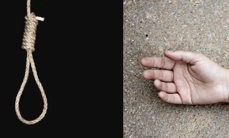 Uttarakhand News: हल्द्वानी में स्वास्थ्य कर्मी की लाश फांसी से लटकी मिली, पत्नी से आखिरी बातचीत के बाद की आत्महत्या Uttarakhand News: हल्द्वानी में स्वास्थ्य कर्मी की लाश फांसी से लटकी मिली, पत्नी से आखिरी बातचीत के बाद की आत्महत्या