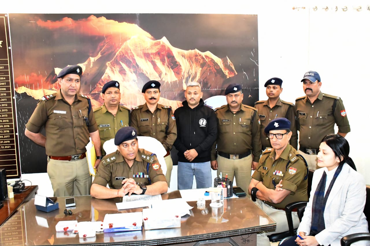 Haridwar: पुलिस ने किया हत्याकांड का  खुलासा, पैसा फिर बना मौत की वजह, साथ जाम छलकाने वाले ही निकले हत्यारे