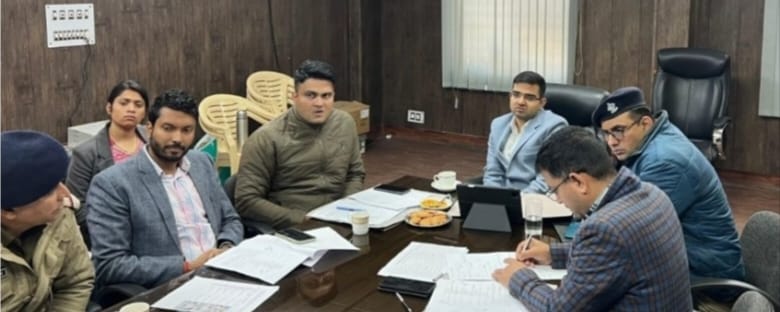 Roorkee: सड़क दुर्घटनाओं को नियंत्रित करने और बेहतर यातायात प्रबंधन को ज्वाइंट मजिस्ट्रेट ने ली बैठक
