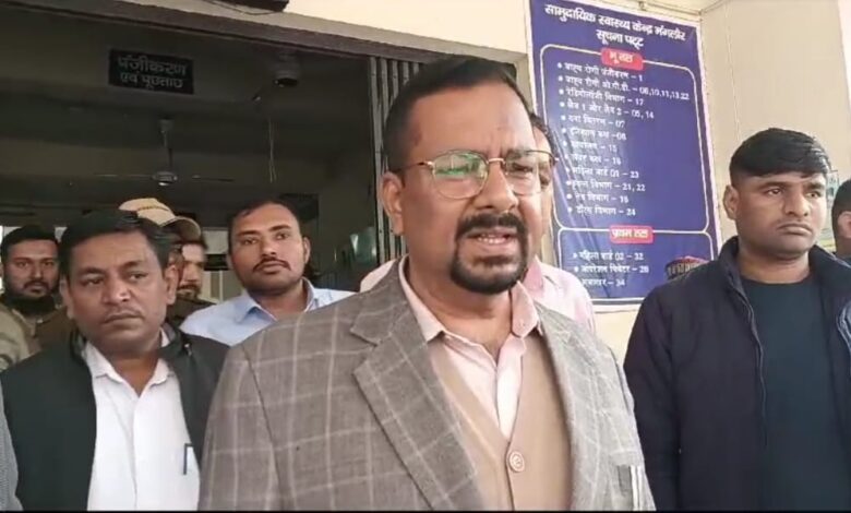 Haridwar: आदर्श आचार संहिता को लेकर जिला निर्वाचन अधिकारी कर्मेंद्र सिंह ने किए दिशा निर्देश जारी, धार्मिक उन्माद से बचे जनप्रतिनिधि और समर्थक Haridwar: आदर्श आचार संहिता को लेकर जिला निर्वाचन अधिकारी कर्मेंद्र सिंह ने किए दिशा निर्देश जारी, धार्मिक उन्माद से बचे जनप्रतिनिधि और समर्थक