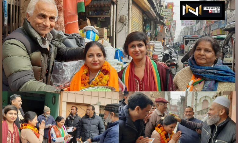 Roorkee: कांग्रेस मेयर प्रत्याशी पूजा गुप्ता का धुआंधार जनसंपर्क, कांग्रेस के पक्ष में मतदान को की अपील Roorkee: कांग्रेस मेयर प्रत्याशी पूजा गुप्ता का धुआंधार जनसंपर्क, कांग्रेस के पक्ष में मतदान को की अपील