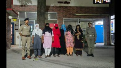 Roorkee: वेश्यावृति पर हरिद्वार पुलिस का एक्शन, हरिद्वार के बाद रुड़की में छापेमारी, अश्लील इशारे कर रही 6 महिलाएं गिरफ्तार