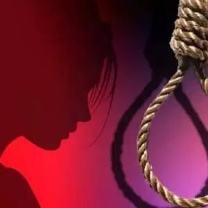 Uttarakhand: युवती ने रस्सी के सहारे फांसी लगाकर दी जान Uttarakhand: युवती ने रस्सी के सहारे फांसी लगाकर दी जान