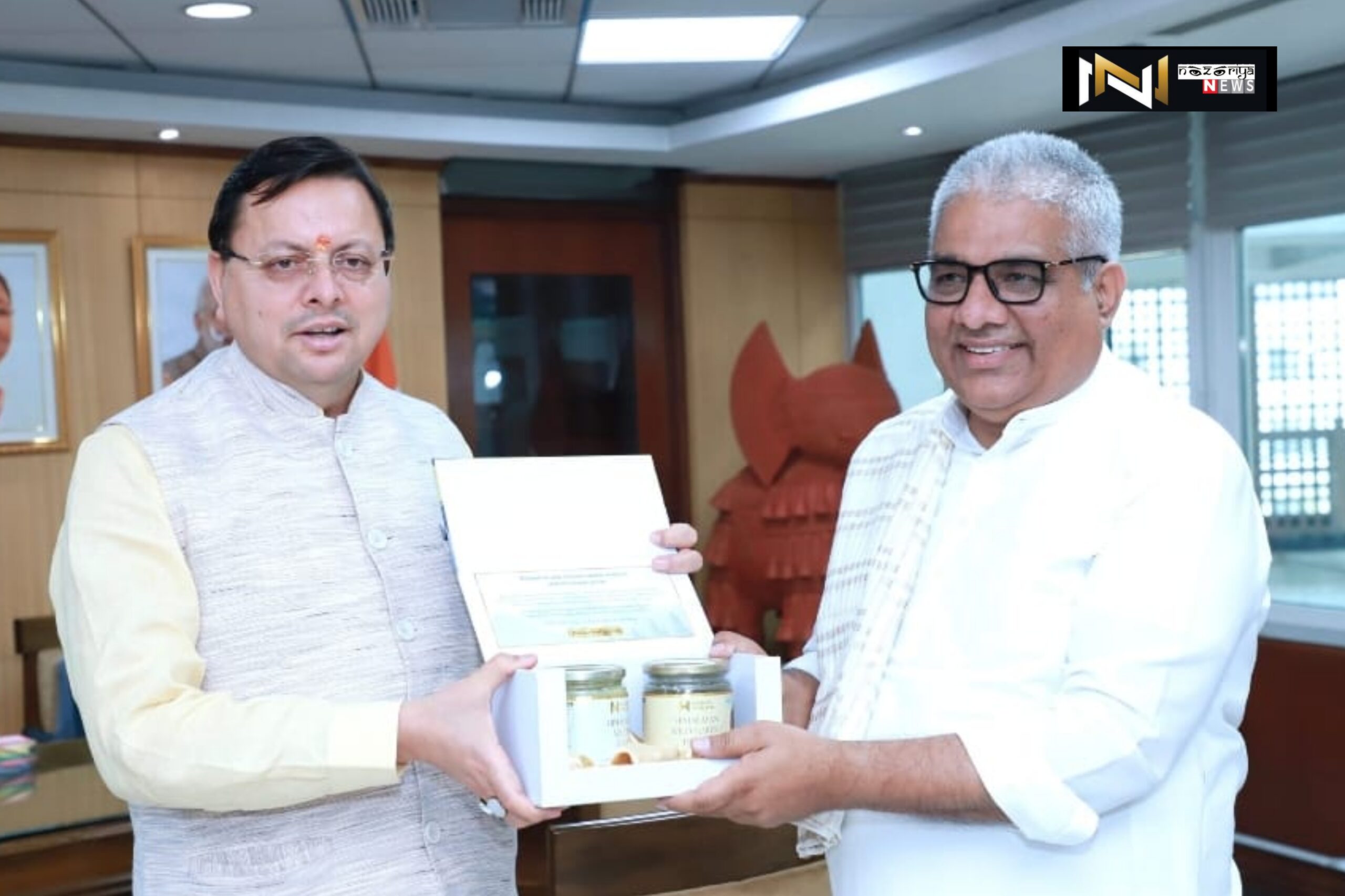 New delhi: सीएम धामी ने केंद्रीय मंत्री से की भेंट, परियोजनाओं के लिए पर्यावरणीय स्वीकृति का किया अनुरोध