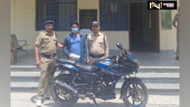 Uttarakhand: 602 ग्राम अवैध चरस  युवक गिरफ्तार, मोटरसाइकिल सीज