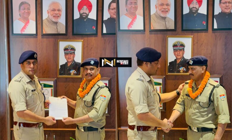 Roorkee: तमंचा लिए नाबालिक गिरफ्तार, साथी को बचाने आए अन्य संदिग्ध, दरोगा की हवाई फायर देख हुए रफूचक्कर Roorkee: तमंचा लिए नाबालिक गिरफ्तार, साथी को बचाने आए अन्य संदिग्ध, दरोगा की हवाई फायर देख हुए रफूचक्कर