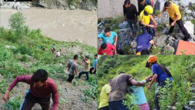 Uttarakhand: रुद्रप्रयाग के घोलतीर क्षेत्रान्तर्गत दुर्घटनाग्रस्त होकर खाई में गिरी बस दो की मौत, 8 घायल, 10 मिसिंग Uttarakhand: रुद्रप्रयाग के घोलतीर क्षेत्रान्तर्गत दुर्घटनाग्रस्त होकर खाई में गिरी बस दो की मौत, 8 घायल, 10 मिसिंग