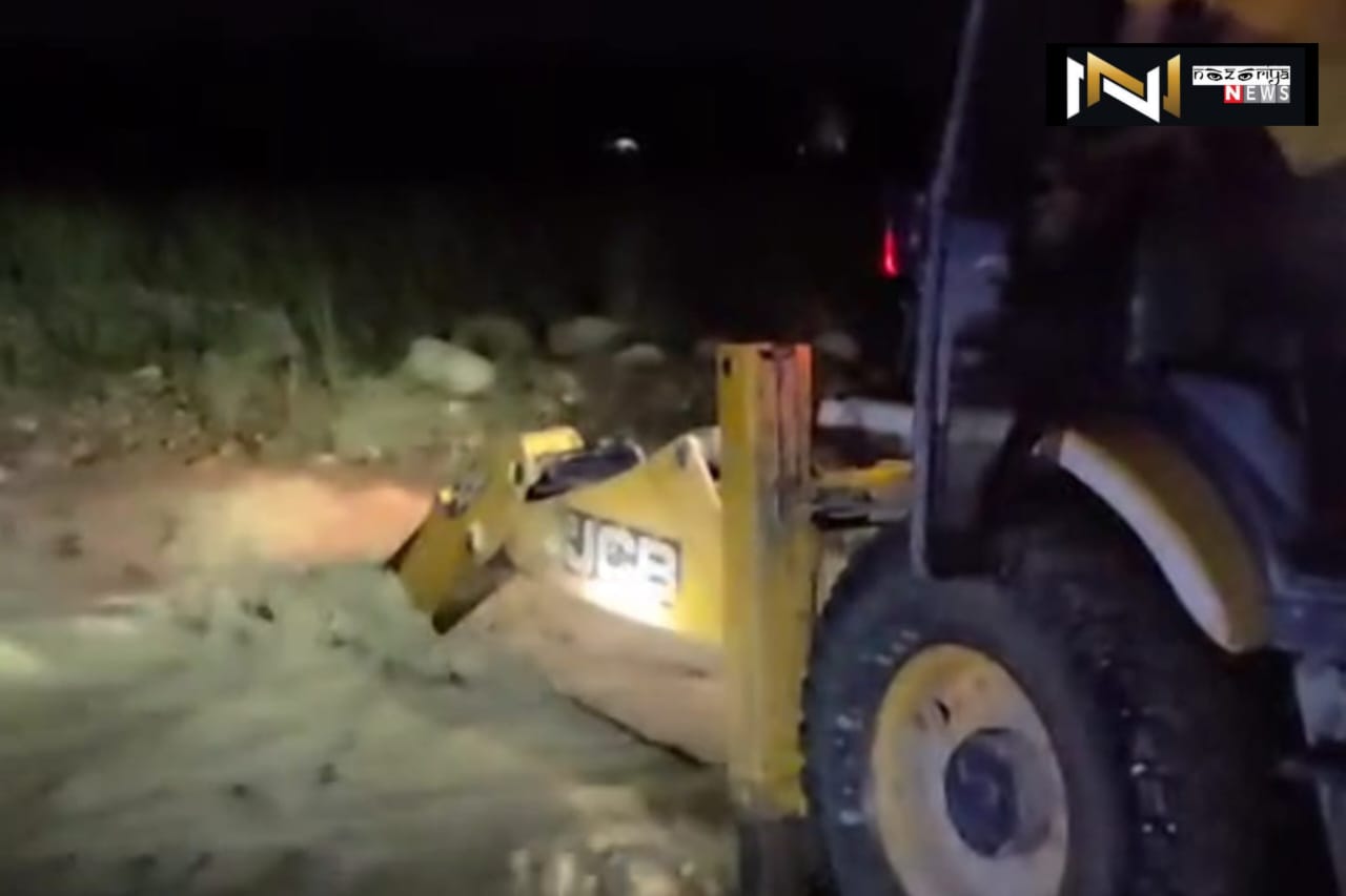 Dehradun: सेलाकुई पुलिस ने नदी में फंसे बच्चों को रेस्क्यू कर बचाई जान, पुलिस टीम की लोग कर रहे प्रशंसा