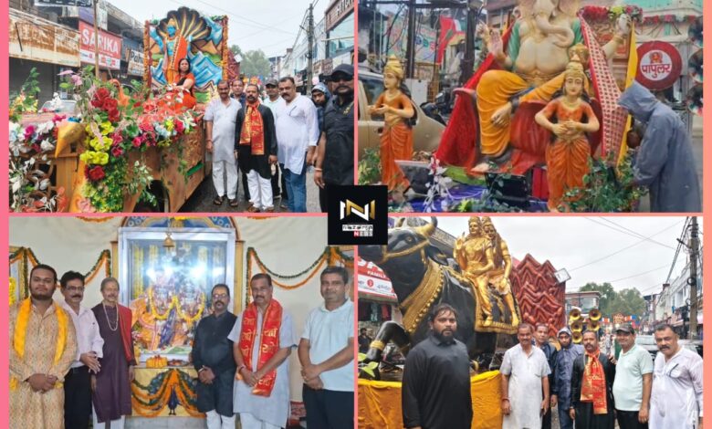 Roorkee: श्री राधे राधे कृष्ण सेवा समिति द्वारा राधा रानी के 17 वे जन्मोत्सव पर भव्य झांकियों के साथ निकाली शोभायात्रा