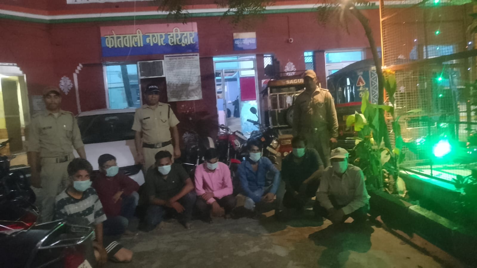 Haridwar: शराब पीकर गाडी चलाने पर आठ वाहन सीज, 35 अन्य उल्लघनकर्ताओं के कटे चालान