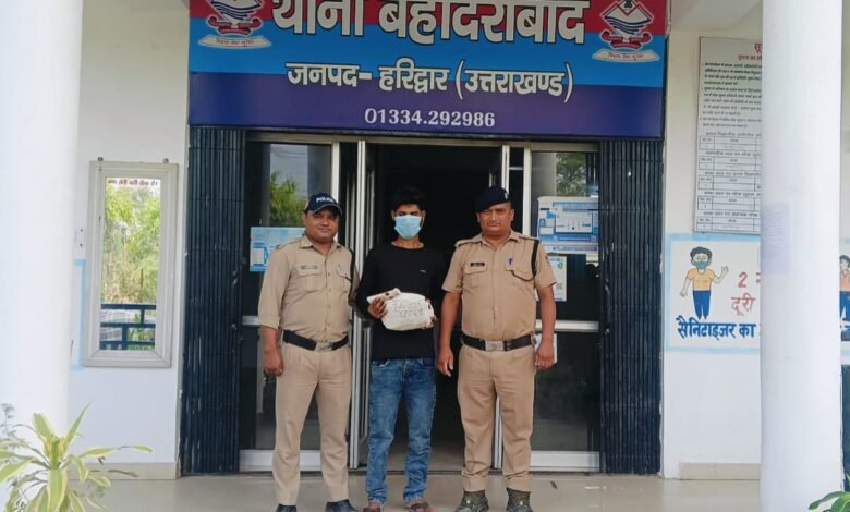 Haridwar: मामूली विवाद में जिगरी दोस्त को चाकू से गोदकर उतारा था मौत के घाट, पुलिस ने किया खुलासा, पुलिस ने 24 घंटे के भीतर आरोपी को दबोच भेजा जेल Haridwar: मामूली विवाद में जिगरी दोस्त को चाकू से गोदकर उतारा था मौत के घाट, पुलिस ने किया खुलासा, पुलिस ने 24 घंटे के भीतर आरोपी को दबोच भेजा जेल