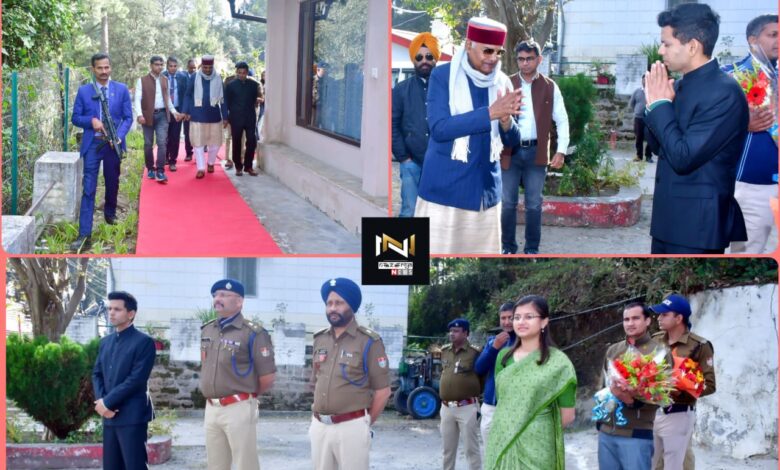 Almora: भूतपूर्व राष्ट्रपति रामनाथ कोविंद से जिलाधिकारी अंशुल सिंह ने की शिष्टाचार भेंट Almora: भूतपूर्व राष्ट्रपति रामनाथ कोविंद से जिलाधिकारी अंशुल सिंह ने की शिष्टाचार भेंट