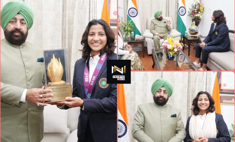 Uttarakhand: महिला क्रिकेट विश्व कप विजेता टीम की सदस्य स्नेह राणा से राज्यपाल ने की भेंट, स्मृति चिन्ह और शॉल ओड़ाकर किया सम्मानित Uttarakhand: महिला क्रिकेट विश्व कप विजेता टीम की सदस्य स्नेह राणा से राज्यपाल ने की भेंट, स्मृति चिन्ह और शॉल ओड़ाकर किया सम्मानित