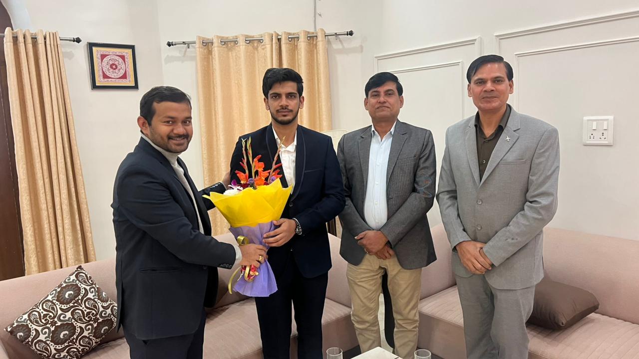 Roorkee: आज की पीढ़ी के लिए युवा खिलाड़ी प्रेरणा स्रोत: दीपक आर. शेट Roorkee: आज की पीढ़ी के लिए युवा खिलाड़ी प्रेरणा स्रोत: दीपक आर. शेट