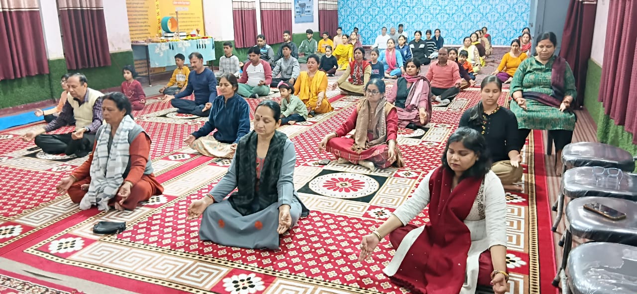 Roorkee: आनन्द स्वरूप आर्य सरस्वती विद्या मन्दिर में निःशुल्क योग शिविर का आयोजन Roorkee: आनन्द स्वरूप आर्य सरस्वती विद्या मन्दिर में निःशुल्क योग शिविर का आयोजन