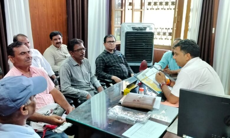 Kashipur: एस.सी.डी. आई.(डिप्टी) गन्ना विकास परिषद काशीपुर की ब्लॉक स्तरीय विभागीय अधिकारियों एवं फील्ड स्तरीय कार्मिकों के साथ समीक्षा बैठक