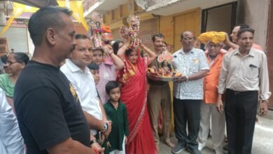 Roorkee: श्री राधे राधे कृष्ण सेवा समिति की द्वारा निकाली गई श्री राधा रानी की भव्य शोभायात्रा, सुंदर झांकियों ने मोहा श्रद्धालुओं का मन